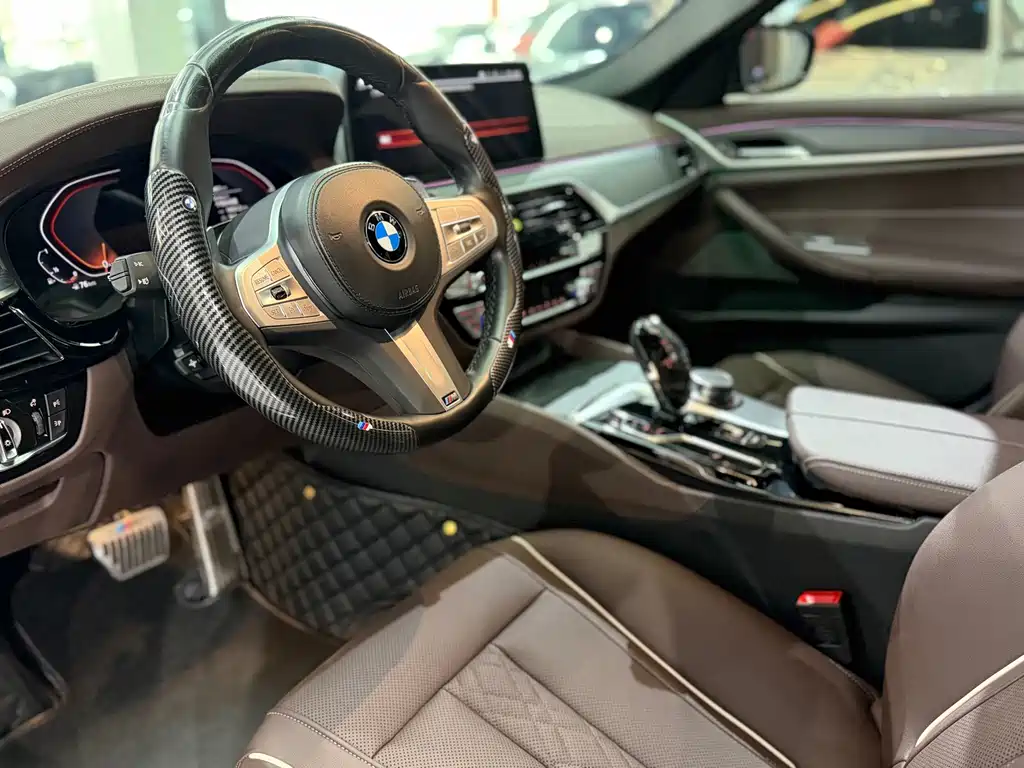 BMW 5 Series 2023