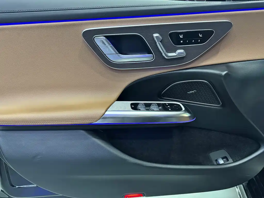 Mercedes-Benz E-Class 2024