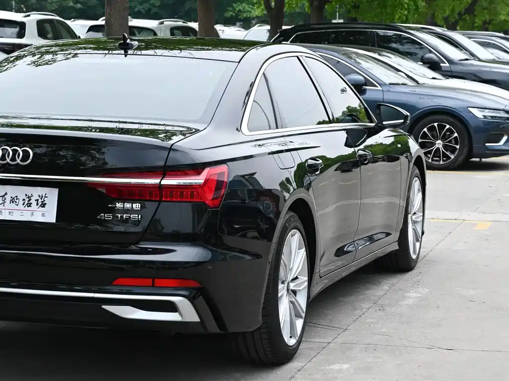 Audi A6L 2022 — фото 10