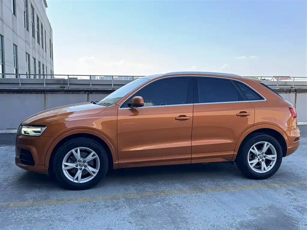 Audi Q3 2016 — фото 8