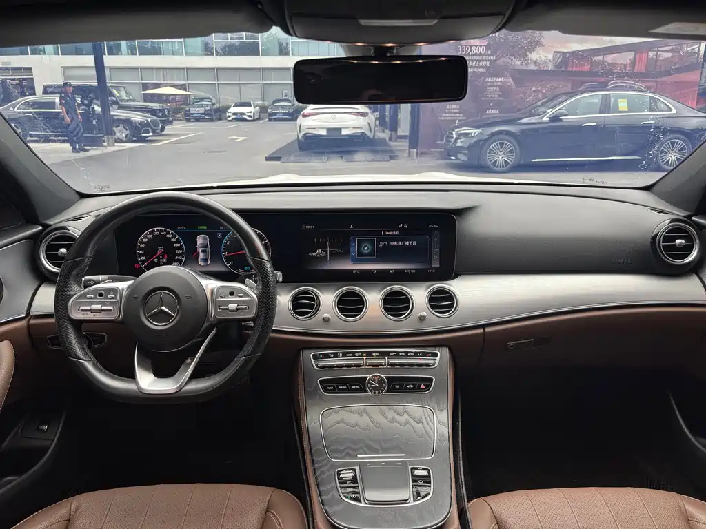 Mercedes-Benz E-Class 2020 — фото 9
