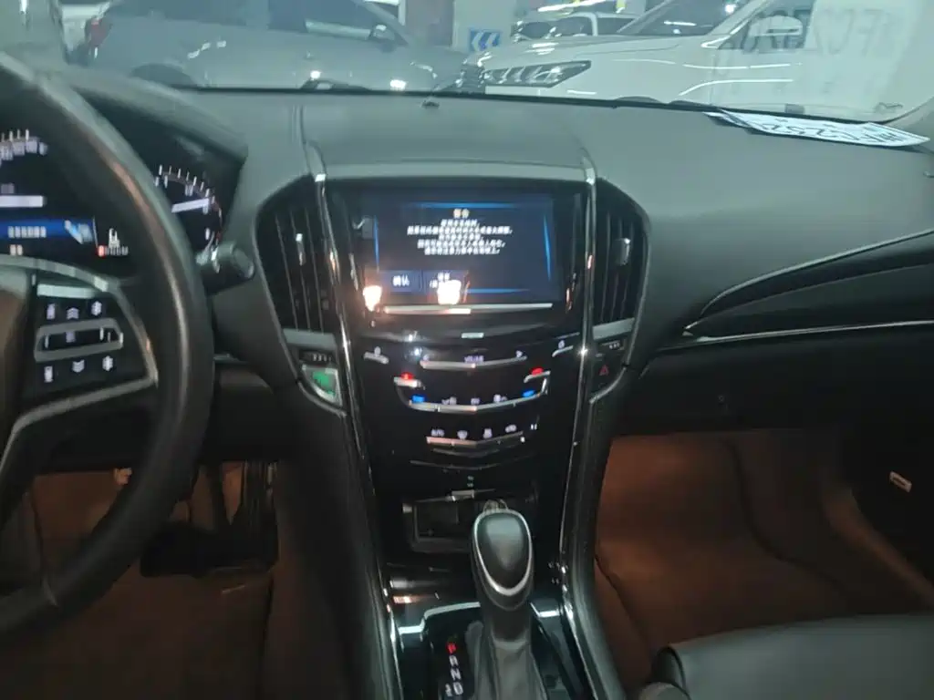 Cadillac ATS-L 2018 — фото 13