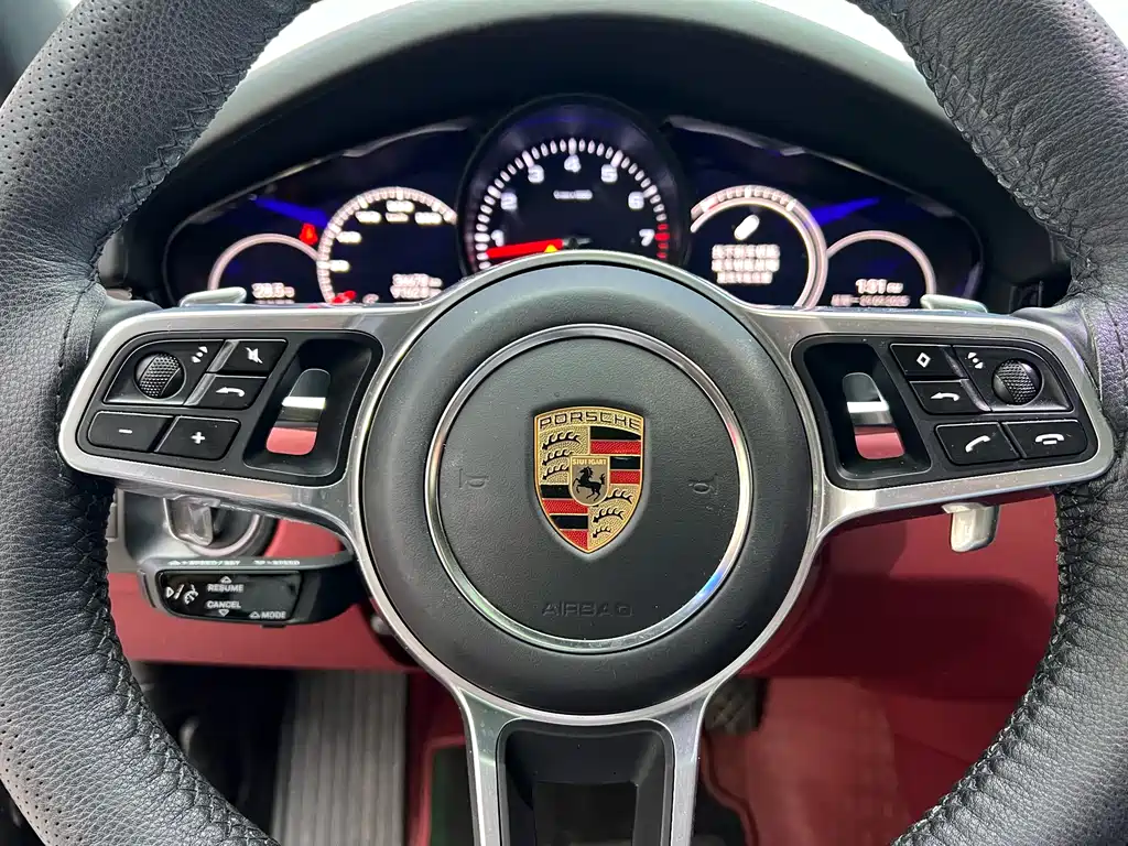 Porsche Cayenne 2024 — фото 10