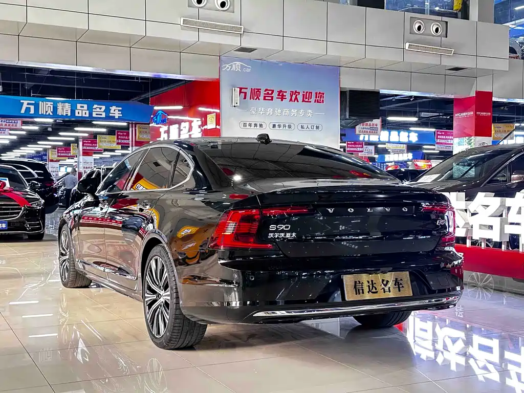 Volvo S90 2022 — фото 23