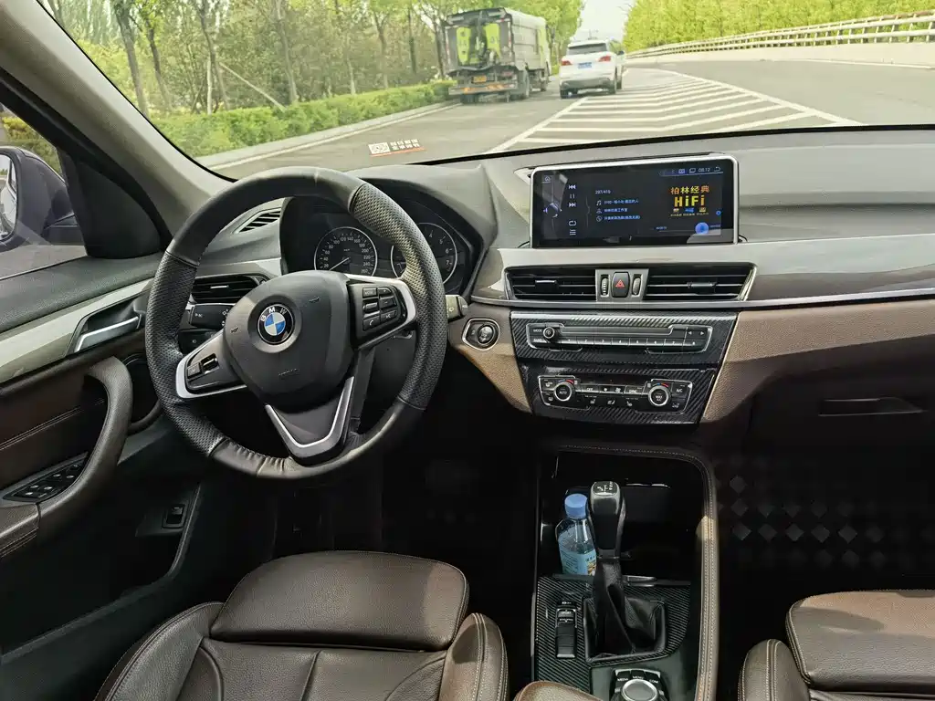BMW X1 2018 — фото 11