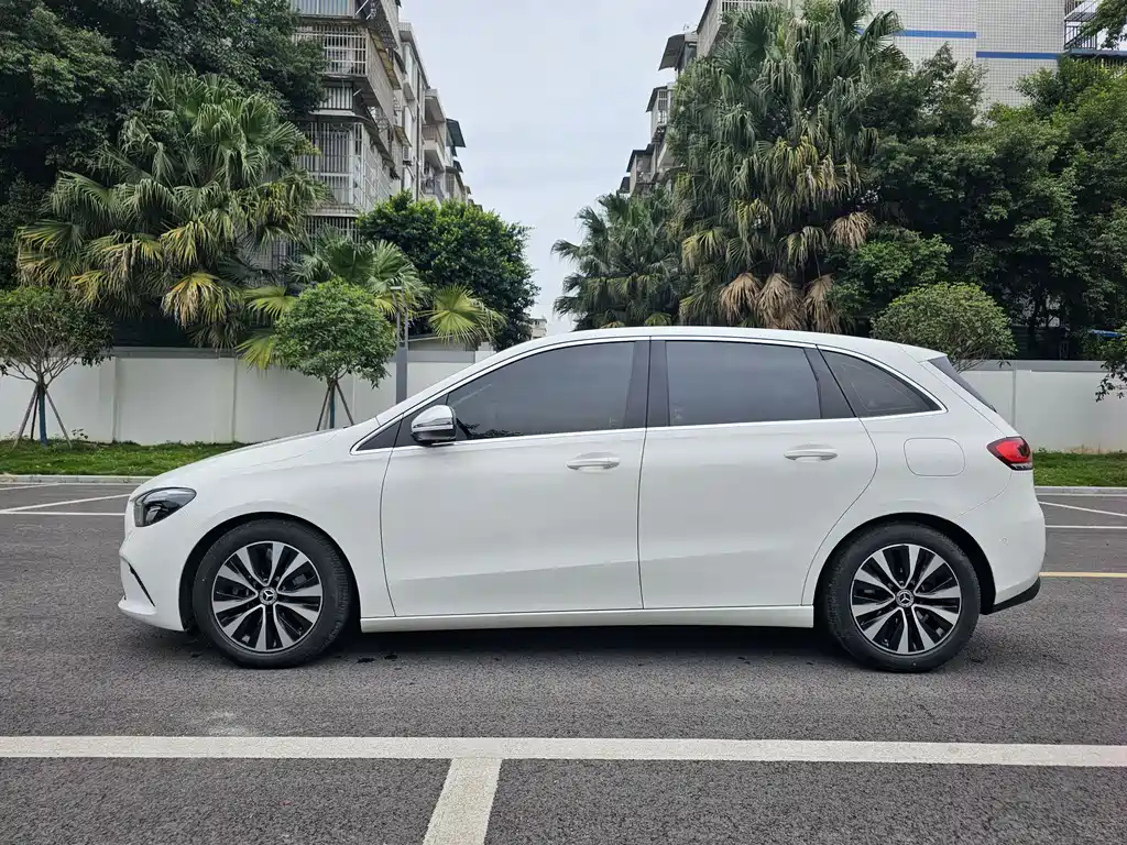 Mercedes-Benz B-Class 2021 — фото 3
