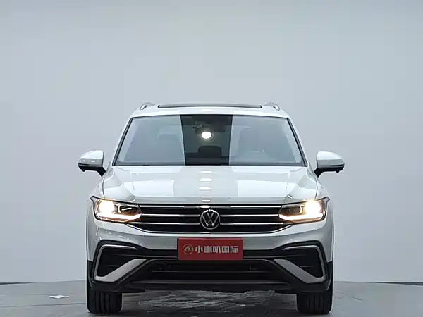 Volkswagen Tiguan L 2023