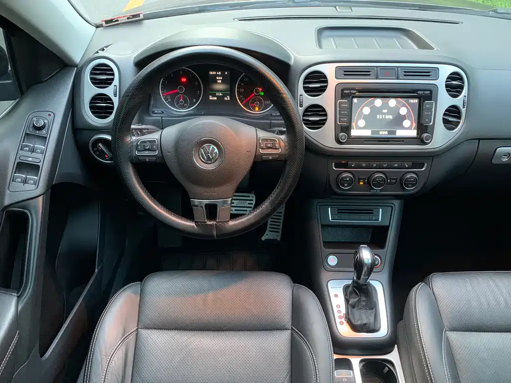 Volkswagen Tiguan 2016 — фото 13