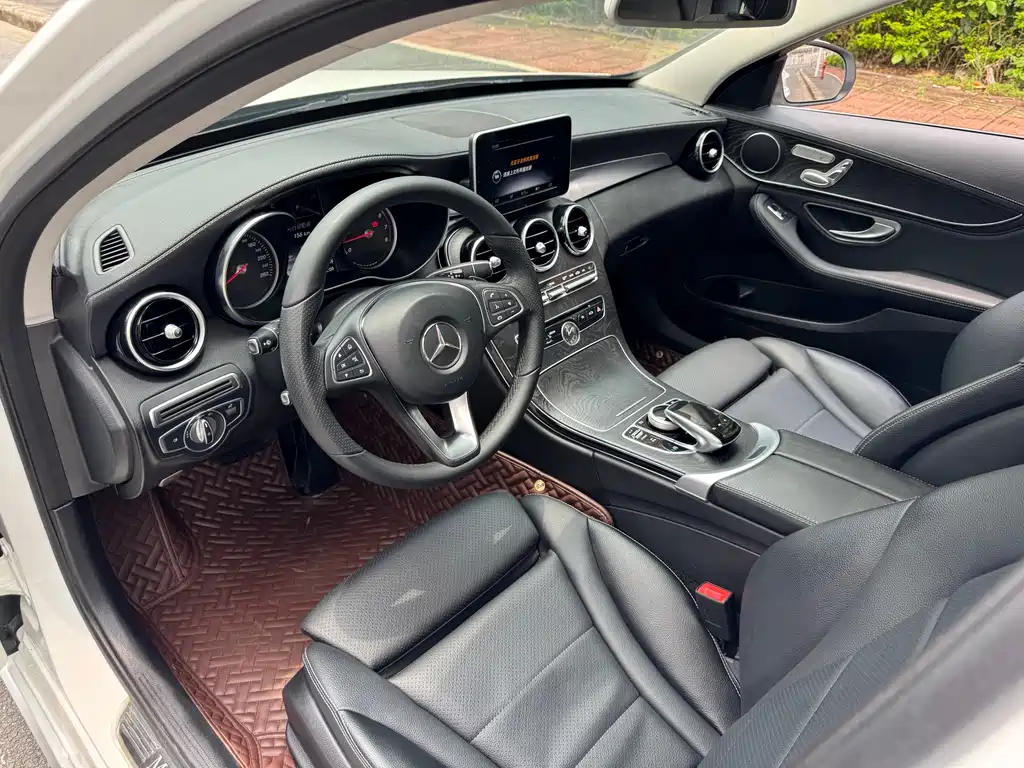 Mercedes-Benz C-Class 2017 — фото 10