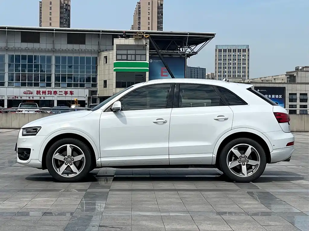 Audi Q3 2016 — фото 3