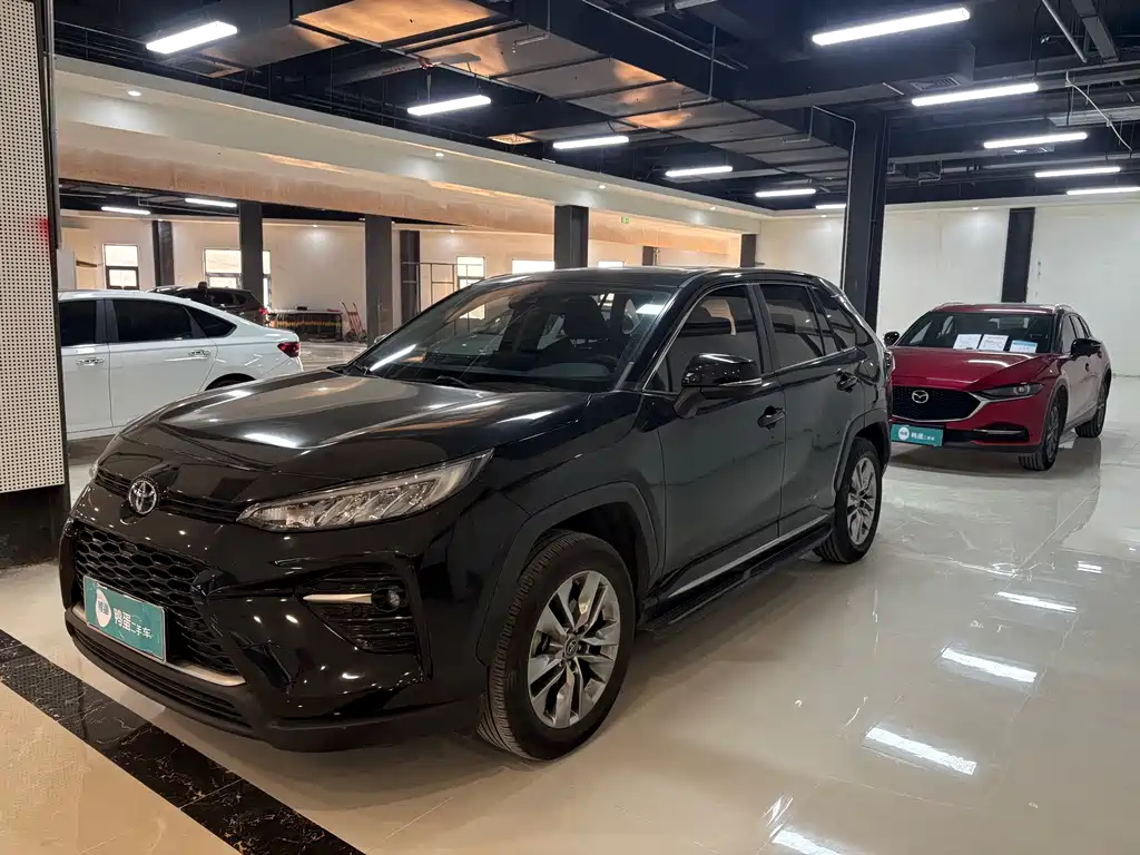 Toyota Wildlander 2021 — фото 1