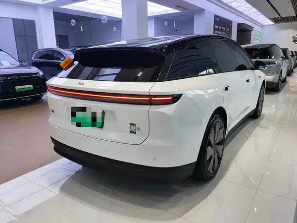 Li Auto i6 2025