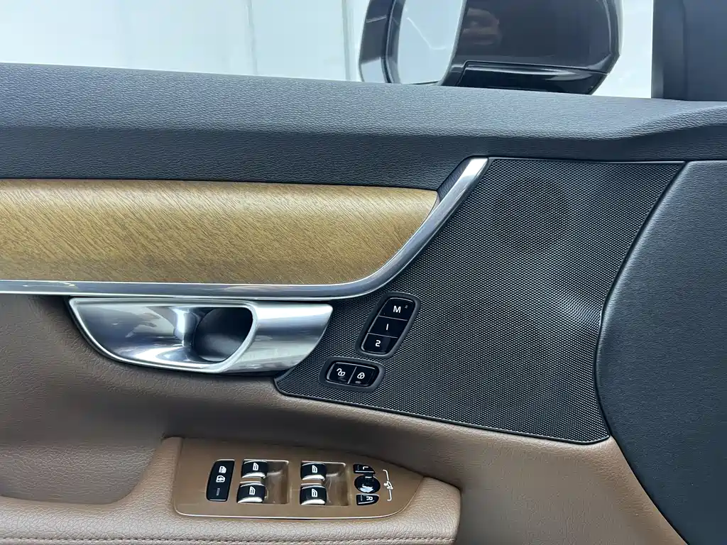 Volvo S90 2021 — фото 14