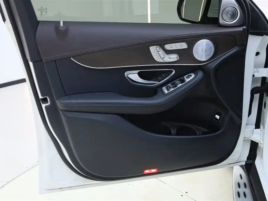 Mercedes-Benz GLC 2023 — фото 17