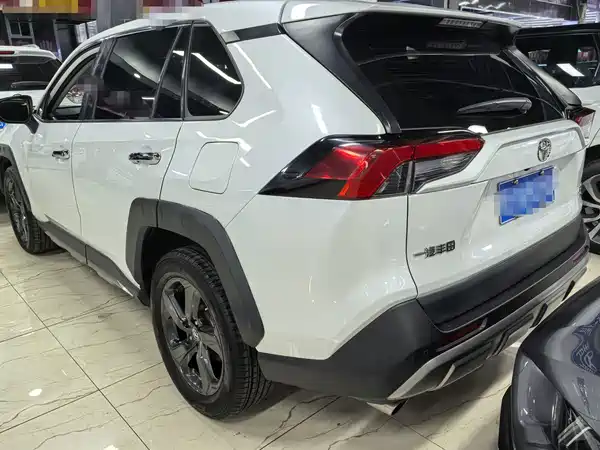 Toyota RAV4 2023