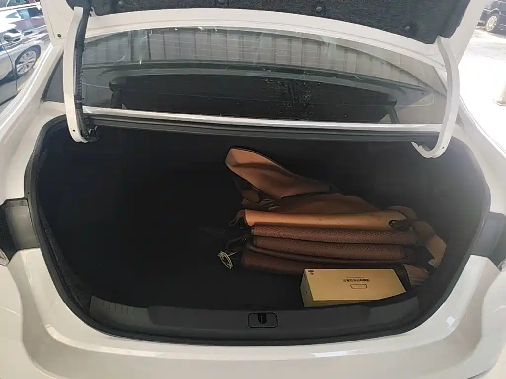 Buick Excelle GT 2022 — фото 19
