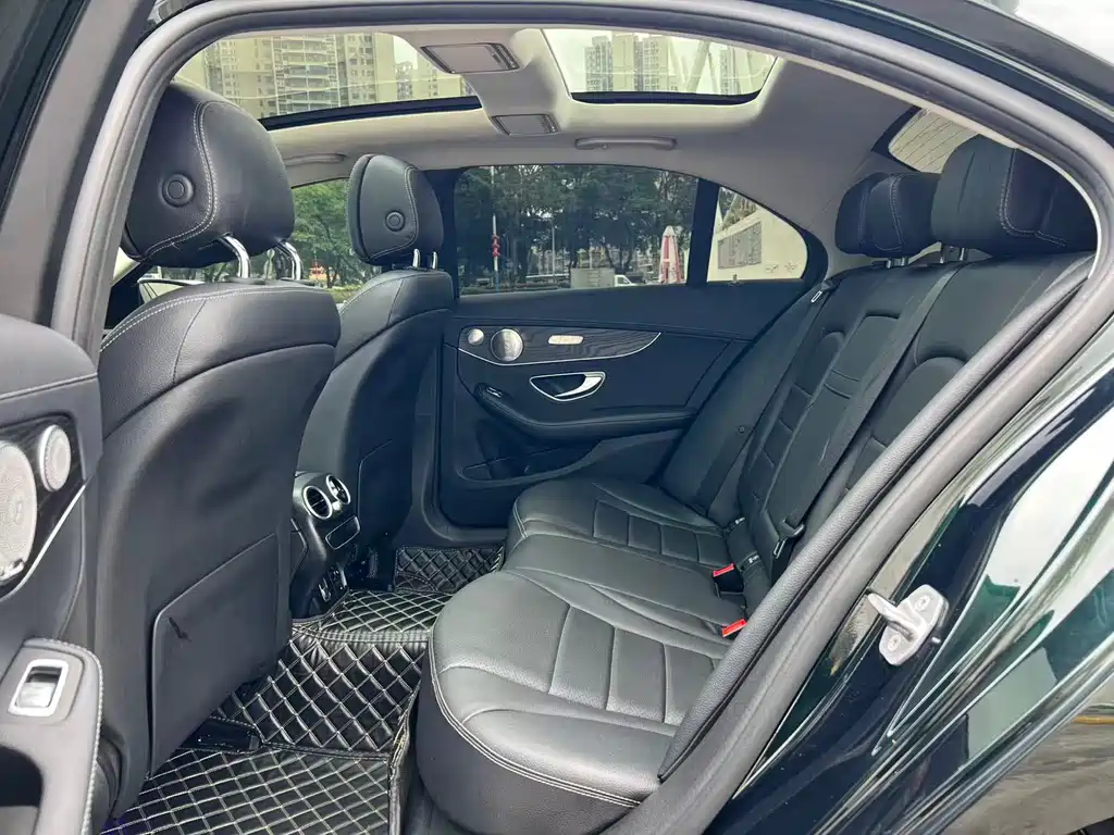 Mercedes-Benz C-Class 2021