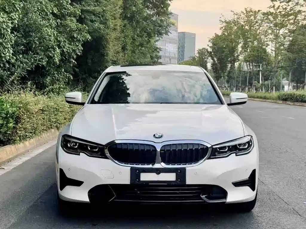 BMW 3 Series 2021