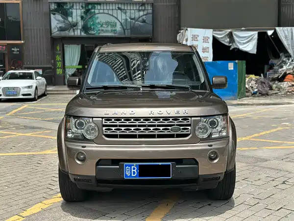 Land Rover Discovery 2010