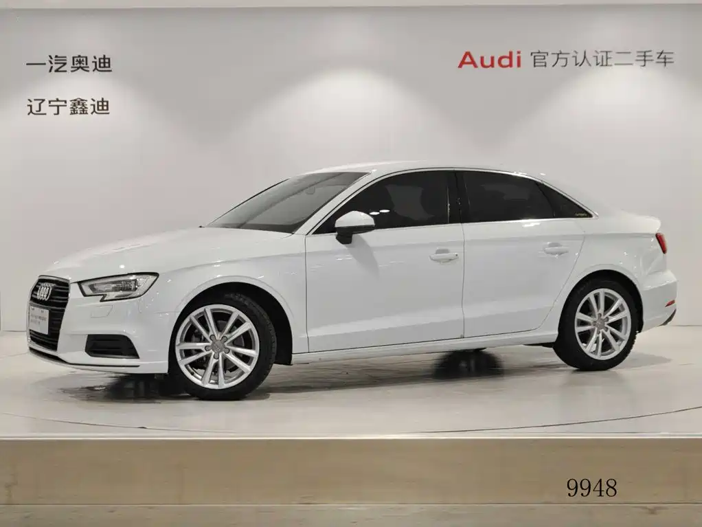 Audi A3 2018 — фото 1