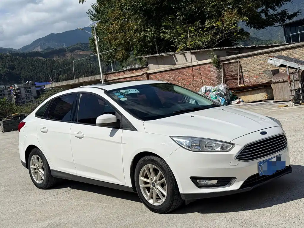 Ford Focus 2017 — фото 3