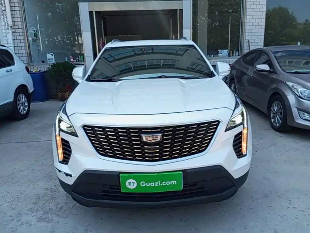 Cadillac XT4 2020 — фото 3