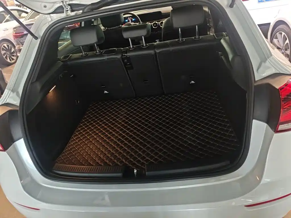 Mercedes-Benz A-Class 2021 — фото 19
