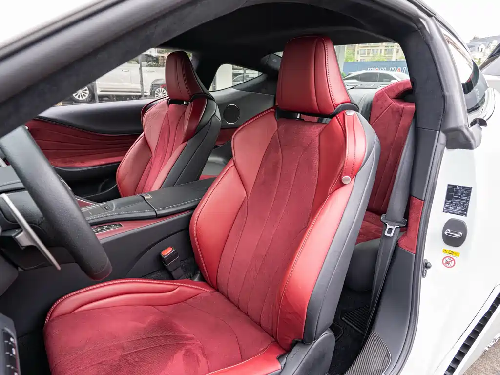Lexus LC 2019 — фото 11