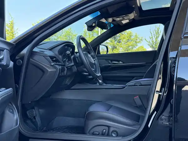 Cadillac CT4 2022