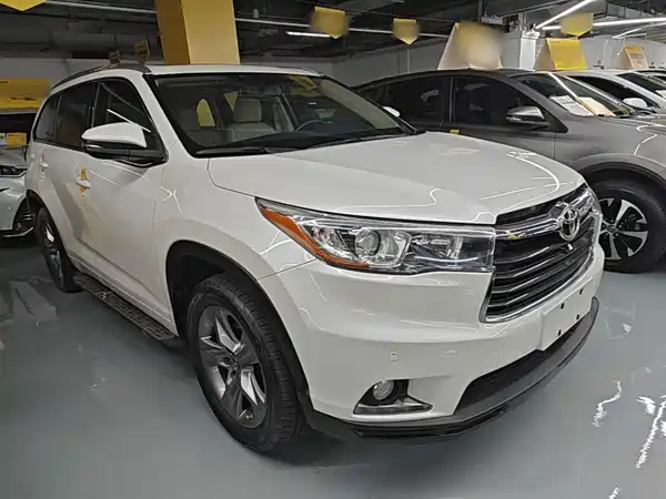 Toyota Highlander 2016