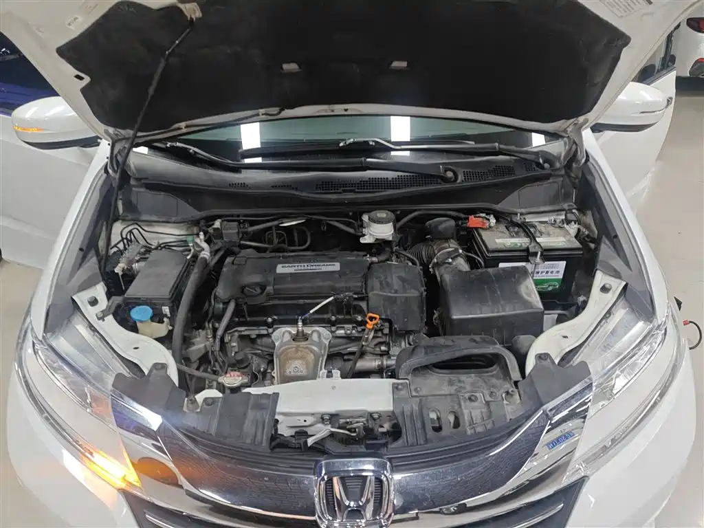 Honda Odyssey 2018 — фото 17