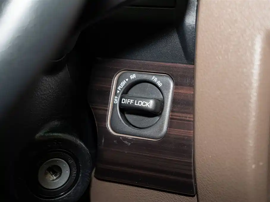 Toyota Prado 2025 — фото 12