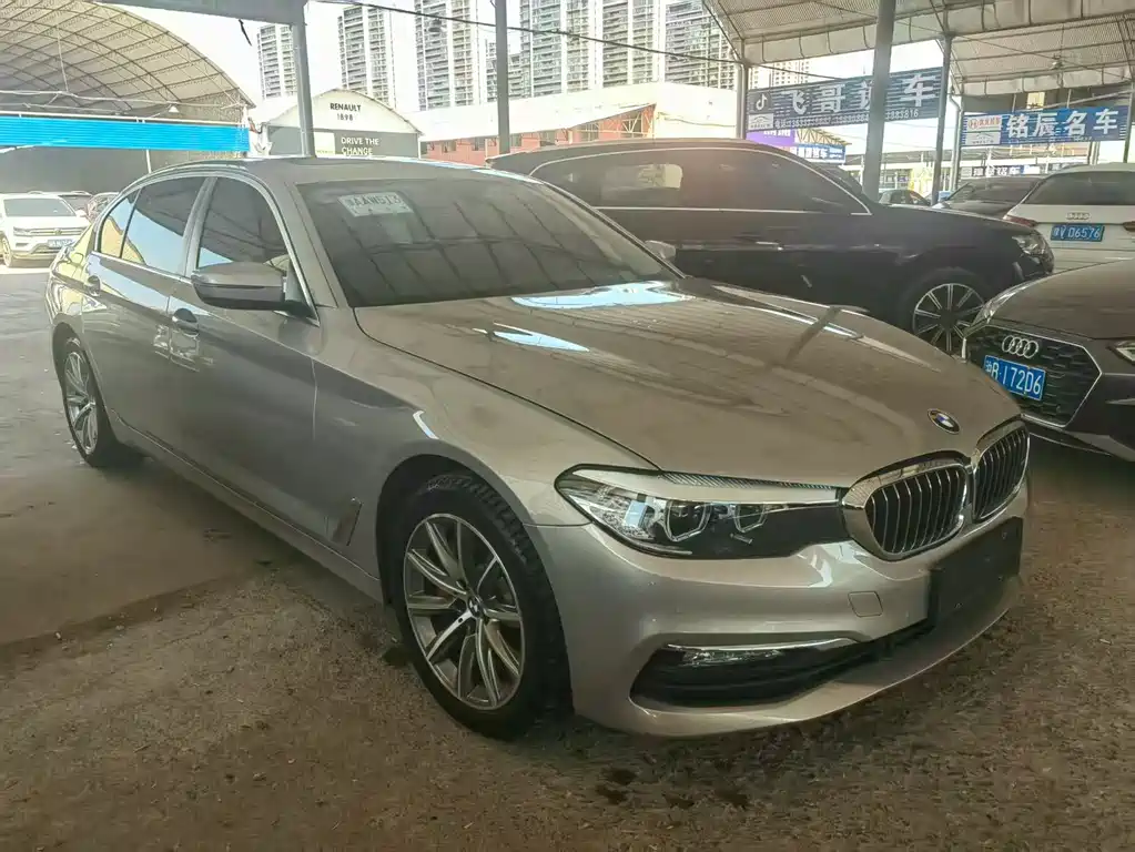 BMW 5 Series 2017 — фото 3