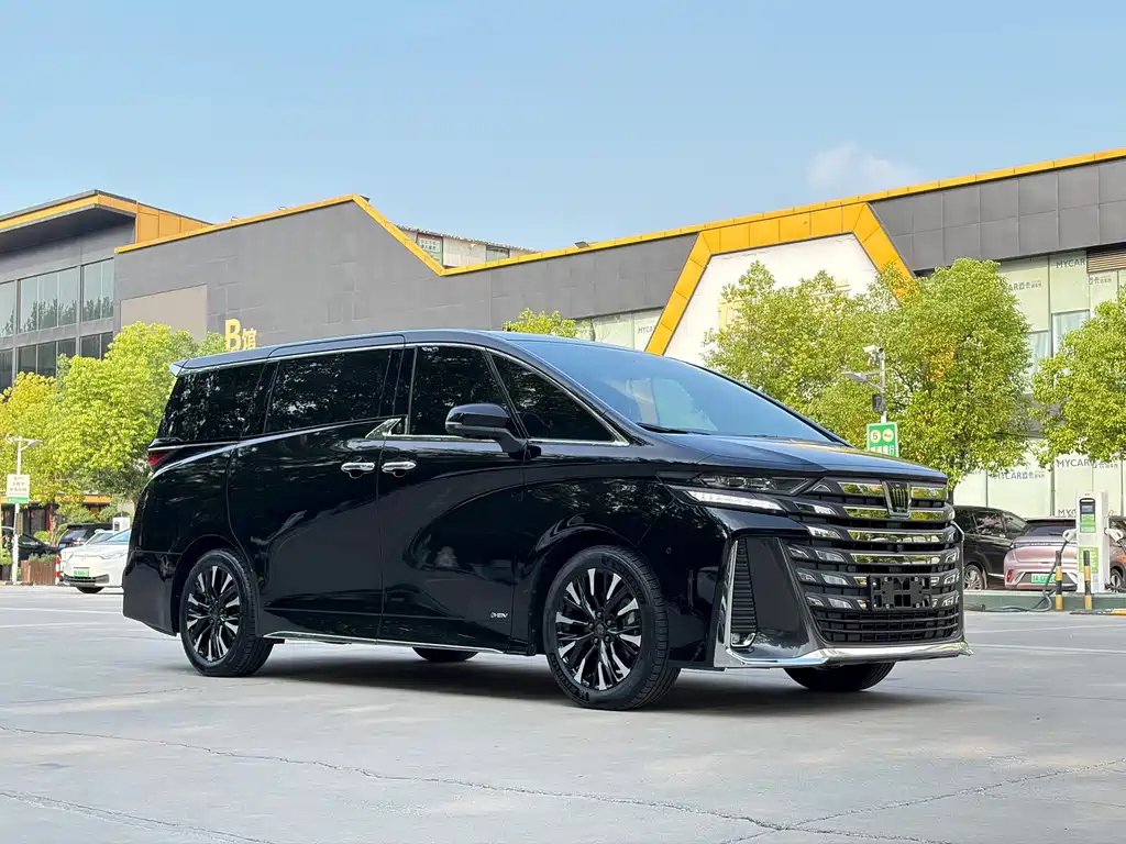 Toyota Vellfire 2025 — фото 3