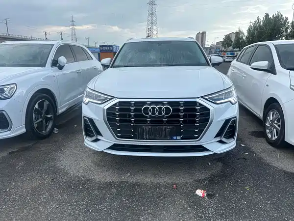 Audi Q3 2022