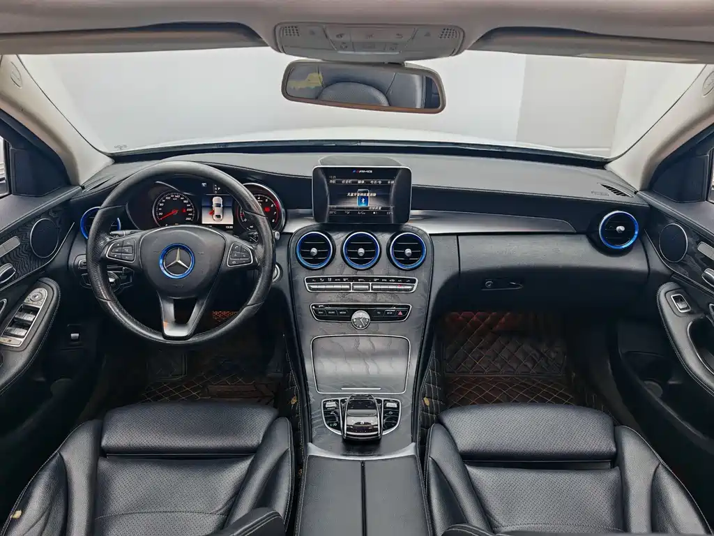 Mercedes-Benz C-Class 2018 — фото 14
