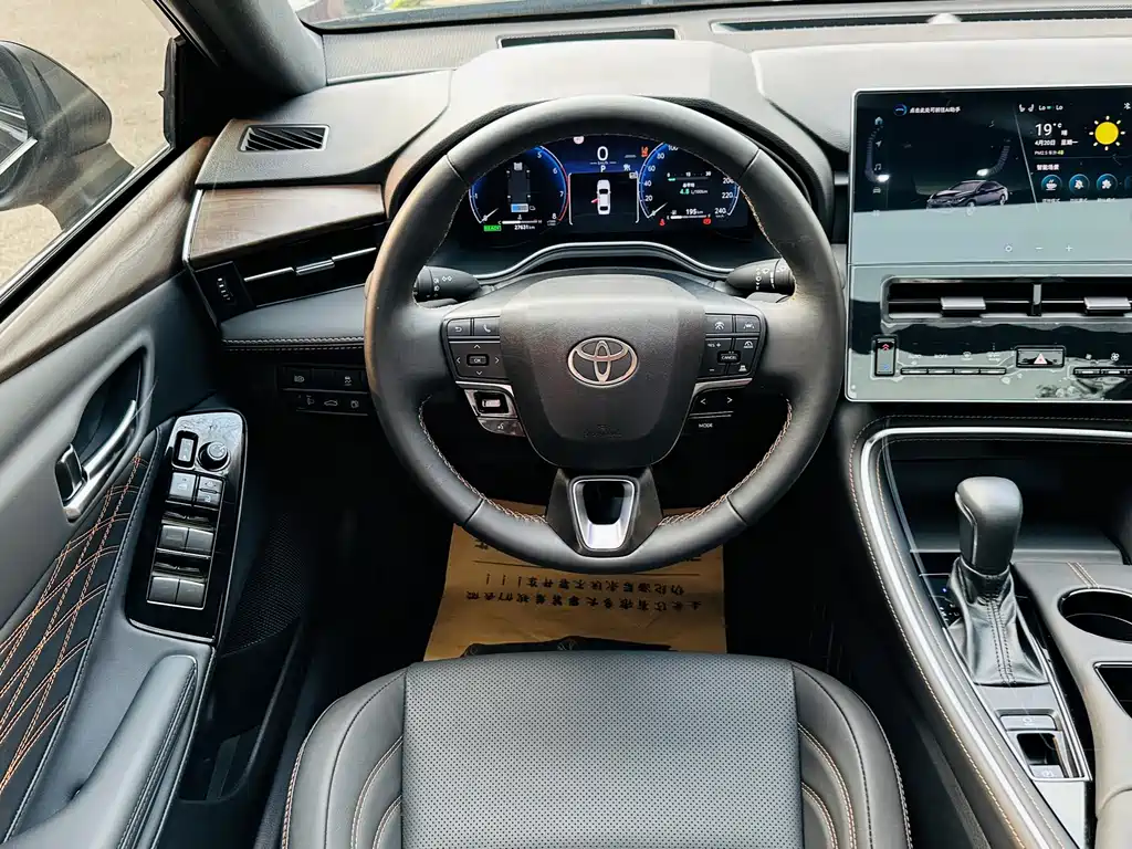 Toyota Avalon 2024 — фото 19