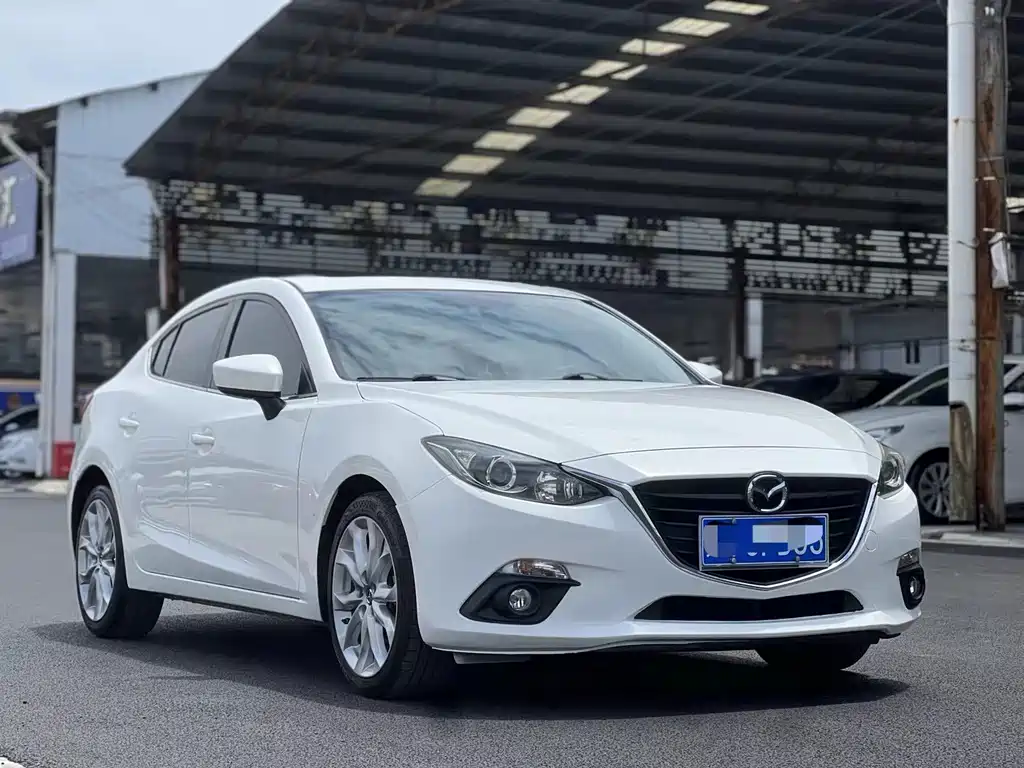 Mazda 3 Axela 2015 — фото 3