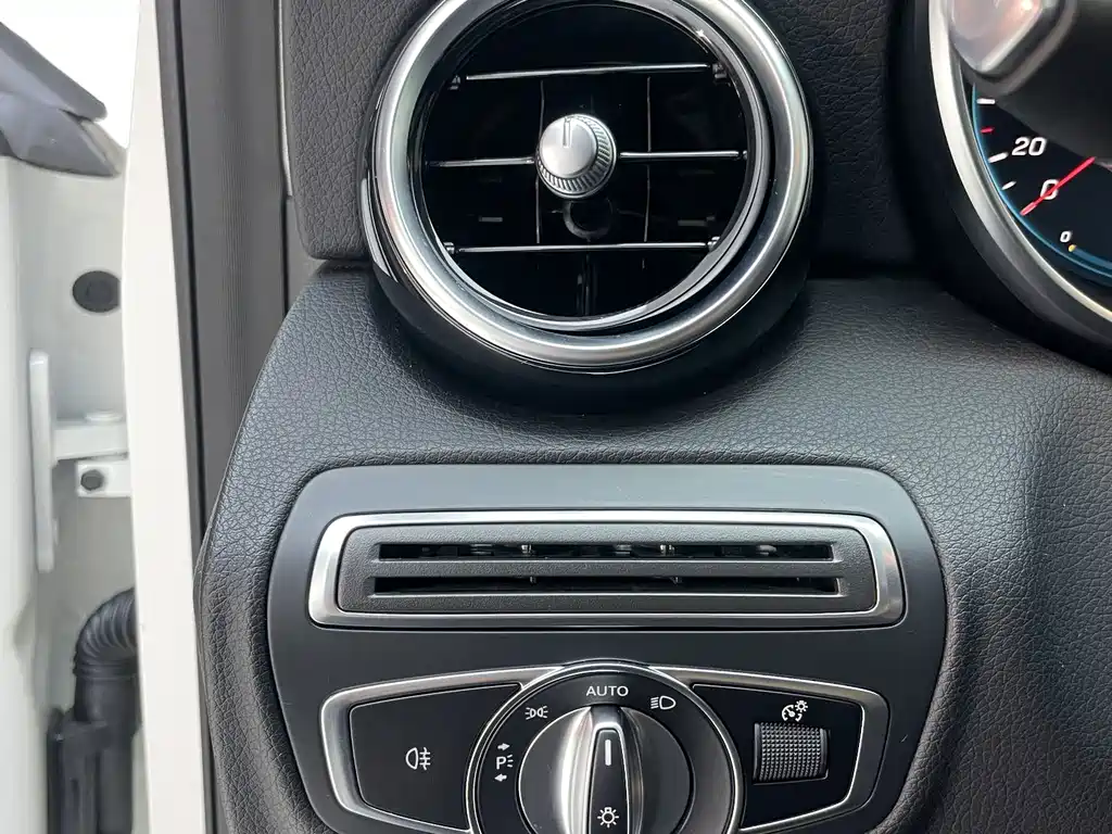 Mercedes-Benz C-Class 2021 — фото 21