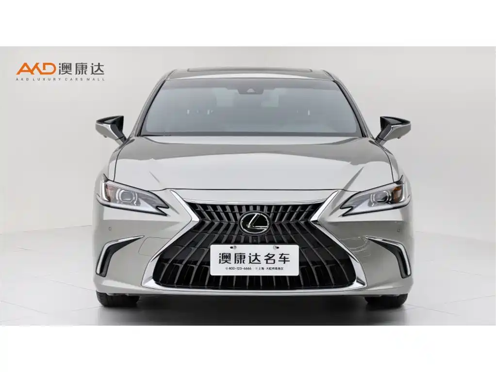 Lexus ES 2024