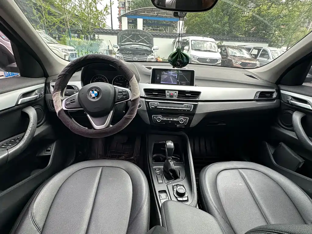 BMW X1 2017 — фото 4