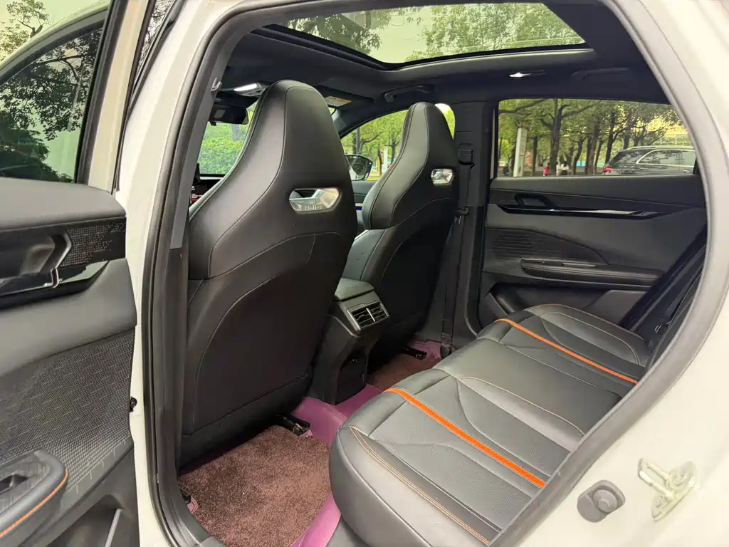 Changan UNI-V 2024 — фото 9