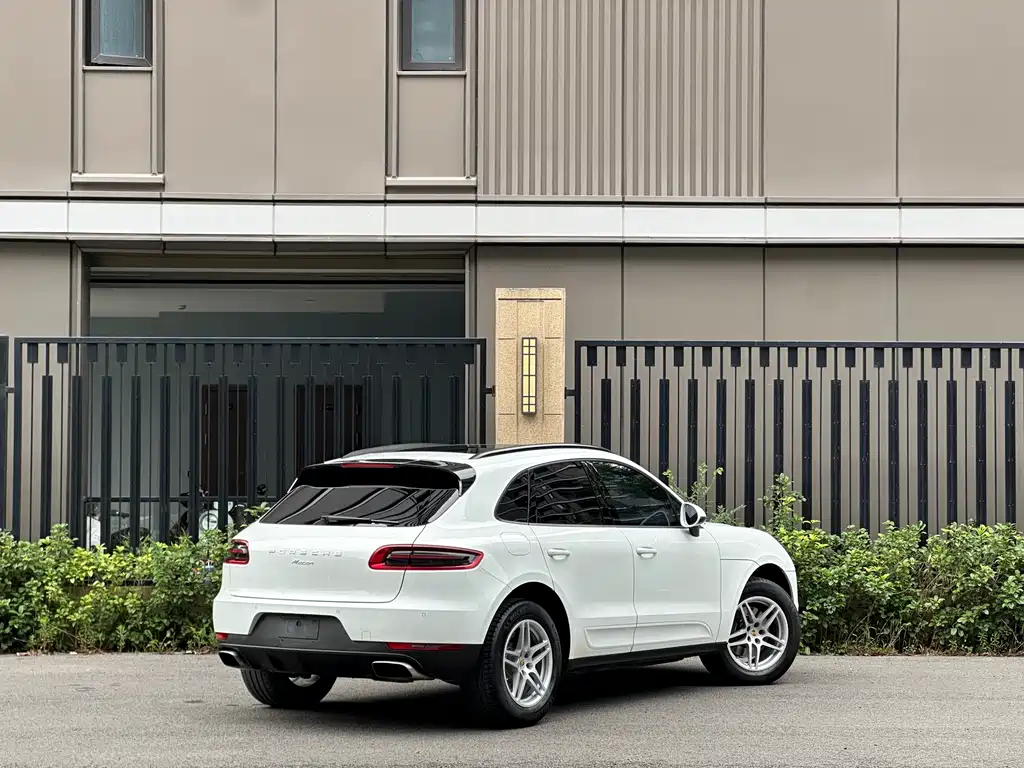 Porsche Macan 2016 — фото 4