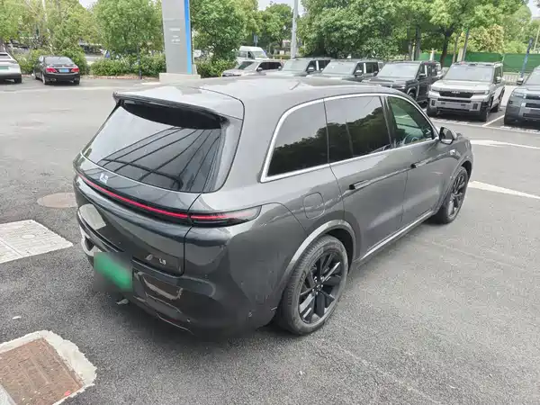Li Auto L8 2023