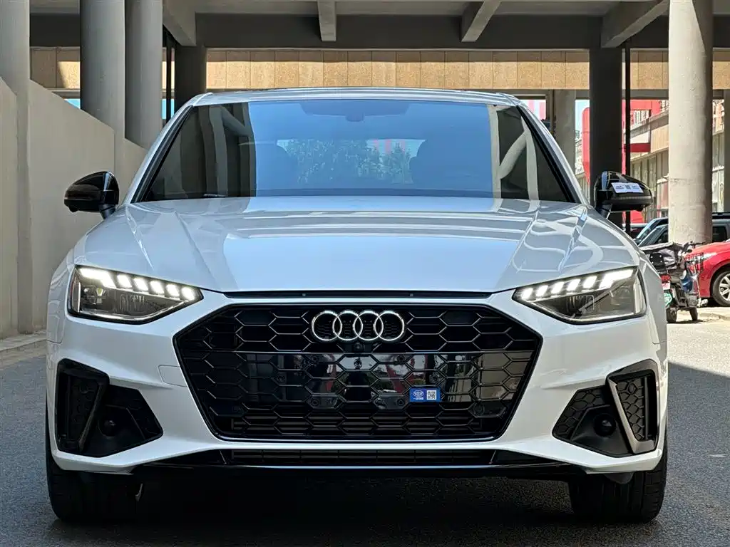 Audi A4L 2024 — фото 2