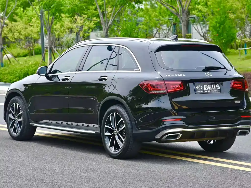 Mercedes-Benz GLC 2022 — фото 17