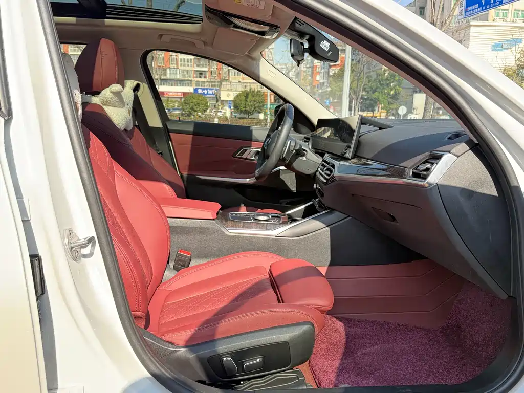 BMW 3 Series 2024