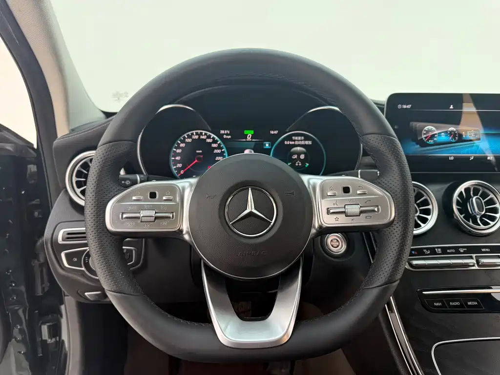 Mercedes-Benz C-Class 2020