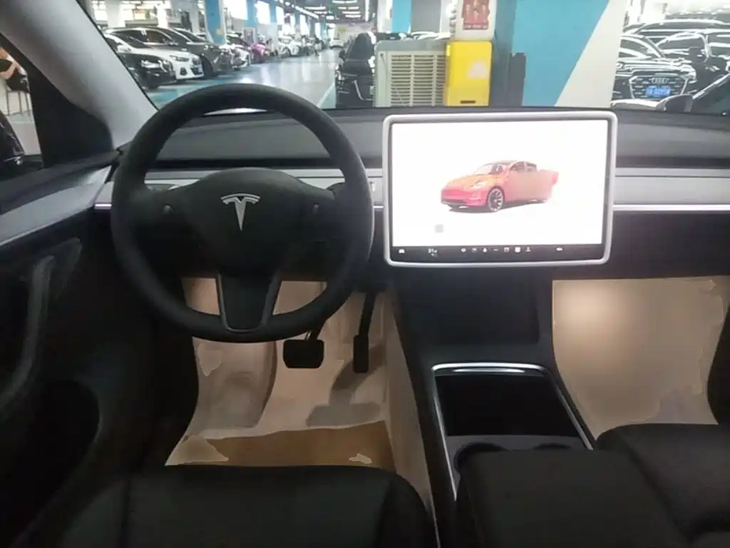 Tesla Model Y 2023 — фото 11