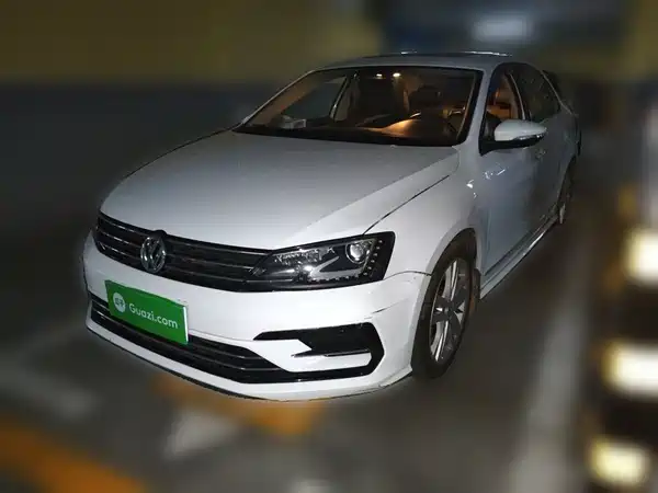 Volkswagen Sagitar 2018